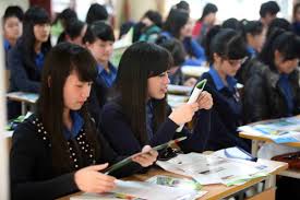 Sinh viên học bằng kép: Thử thách không dễ vượt